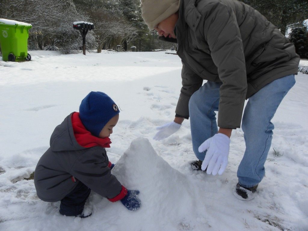 雪很干燥，无法堆雪人。